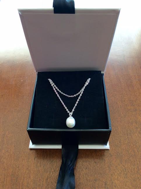 Cate & Chloe Jewelry Subscription Box May 2016 Review julia poised layered pearl necklace