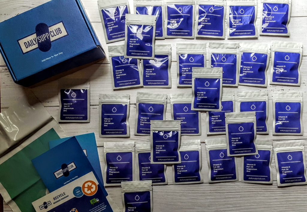 what's in the daily supp club box