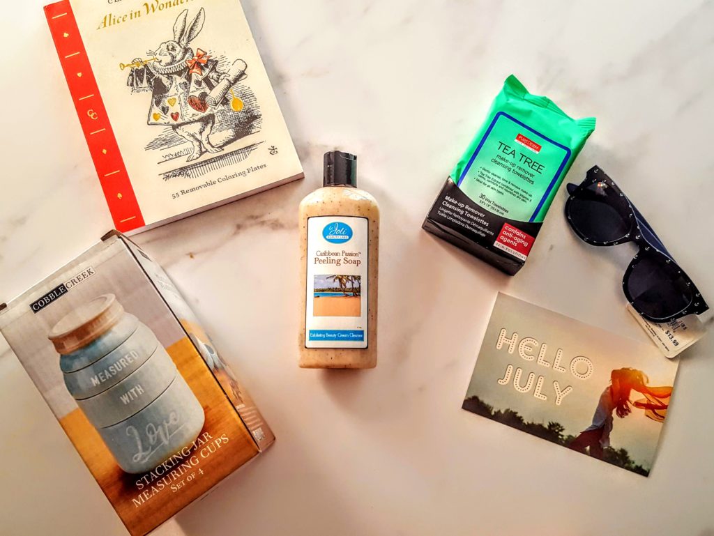 what's in the peaches & petals box