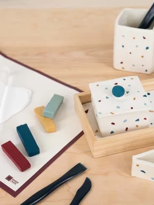 Maker Crate by KiwiCo