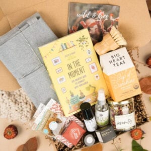 Earthlove Fall Box Sold Out – Get the Editors Box Now + Coupon