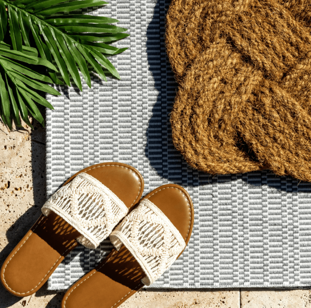 Decocrated Summer 2022 FULL Spoilers + Customization Option woven rug grey and white