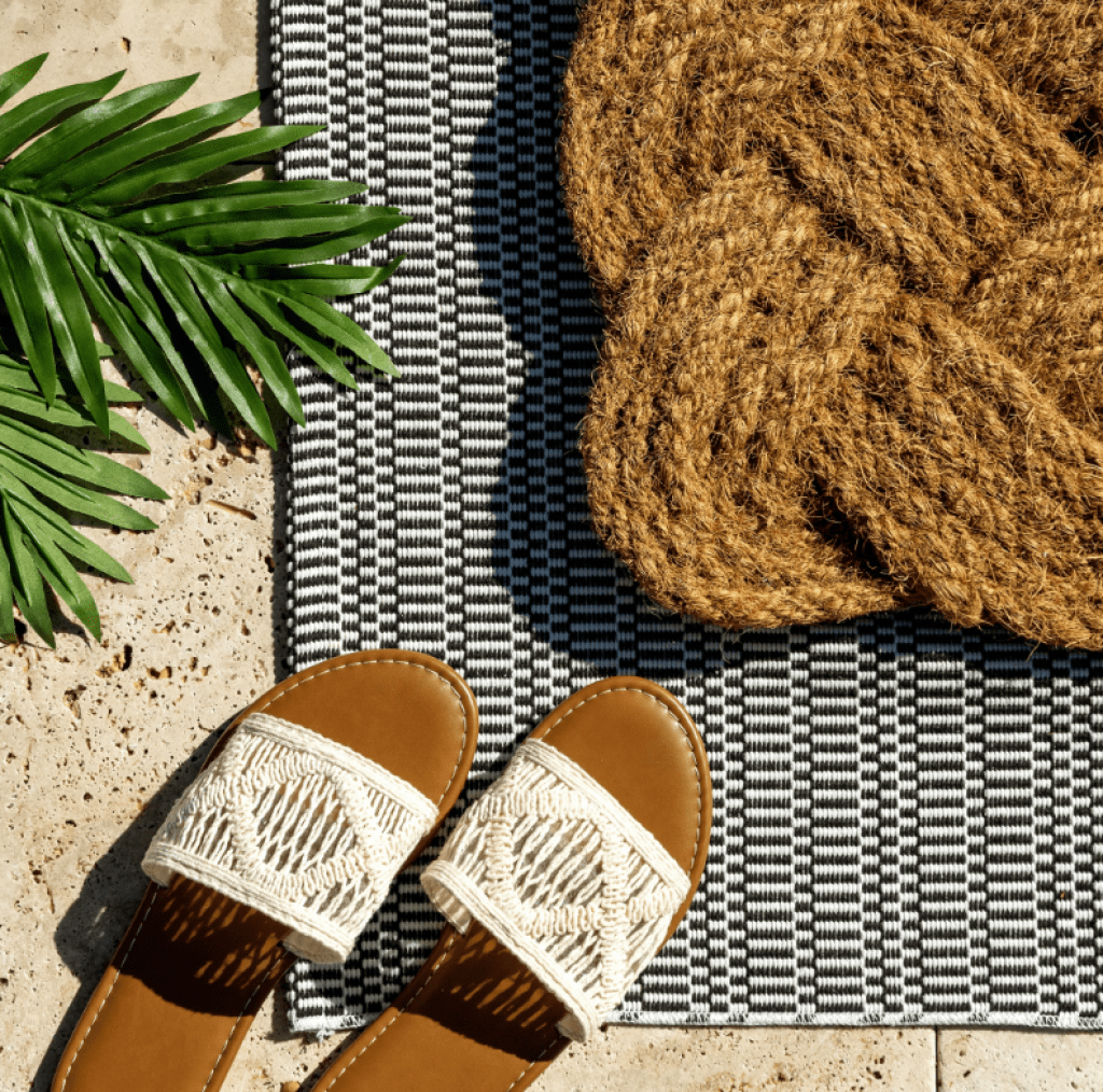 Decocrated Summer 2022 FULL Spoilers + Customization Option woven rug black and white