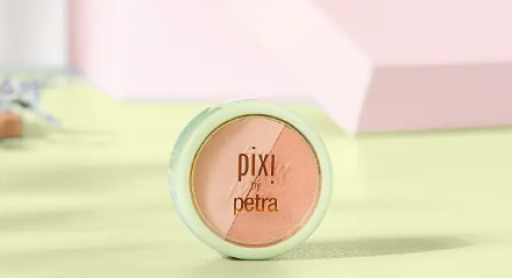 GLOSSYBOX June 2022 Spoilers Pixi by Petra Peach Honey Blush Duo