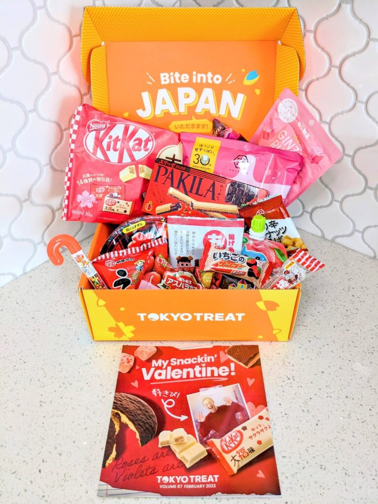 Tokyo Treat February 2023 My Snackin' Valentine Box Review
