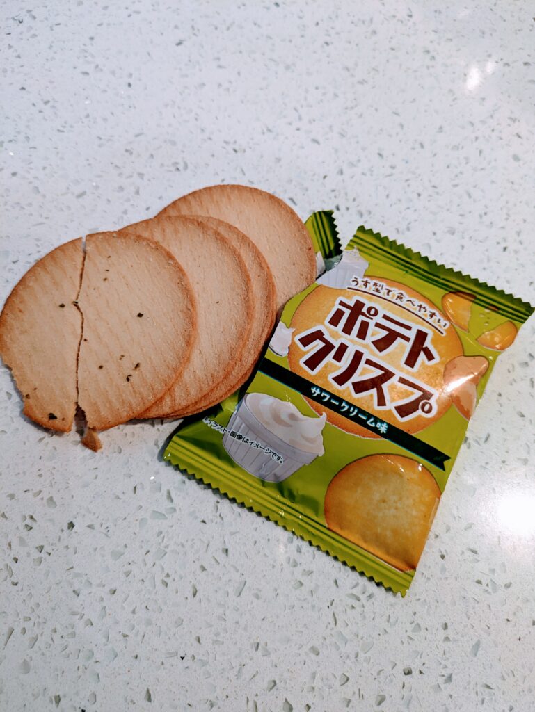 TokyoTreat December 2023 Snacktacular Christmas Box Review 13