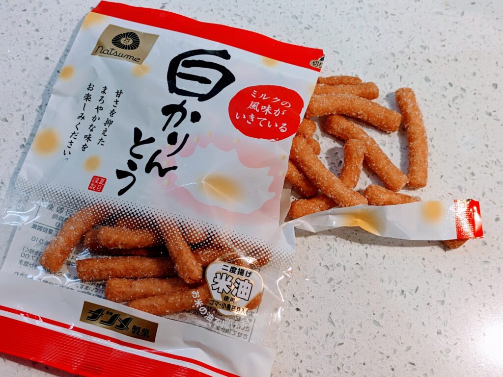 TokyoTreat December 2023 Snacktacular Christmas Box Review 8